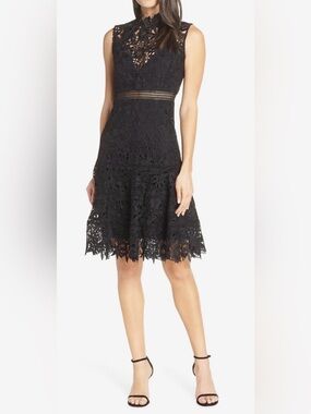 EUC Bardot Elise dress black lace US Size 6 / S